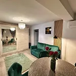 - Tomis Nord Apartament *