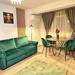 - Tomis Nord Apartament *