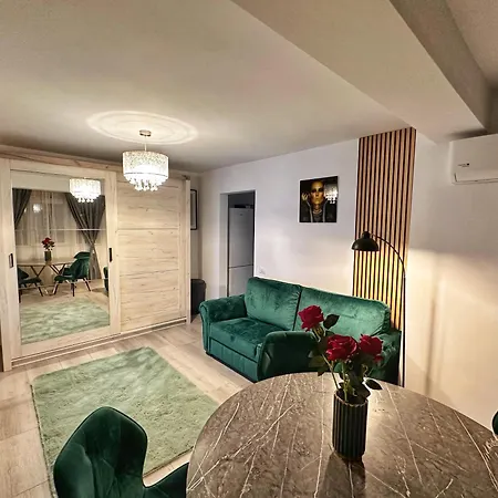 - Tomis Nord Apartmán *