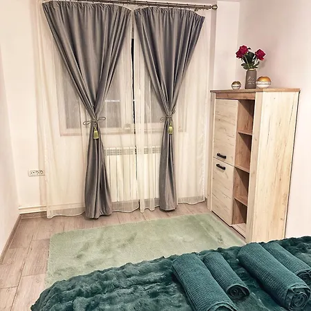Apartmán - Tomis Nord Constanţa